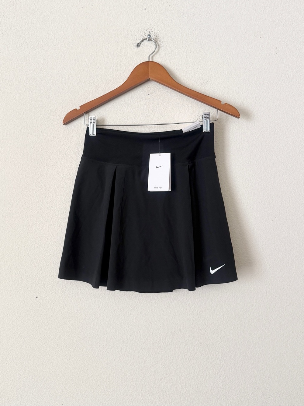 NWT Nike SMALL Advantage high rise 15” mini pleated skirt